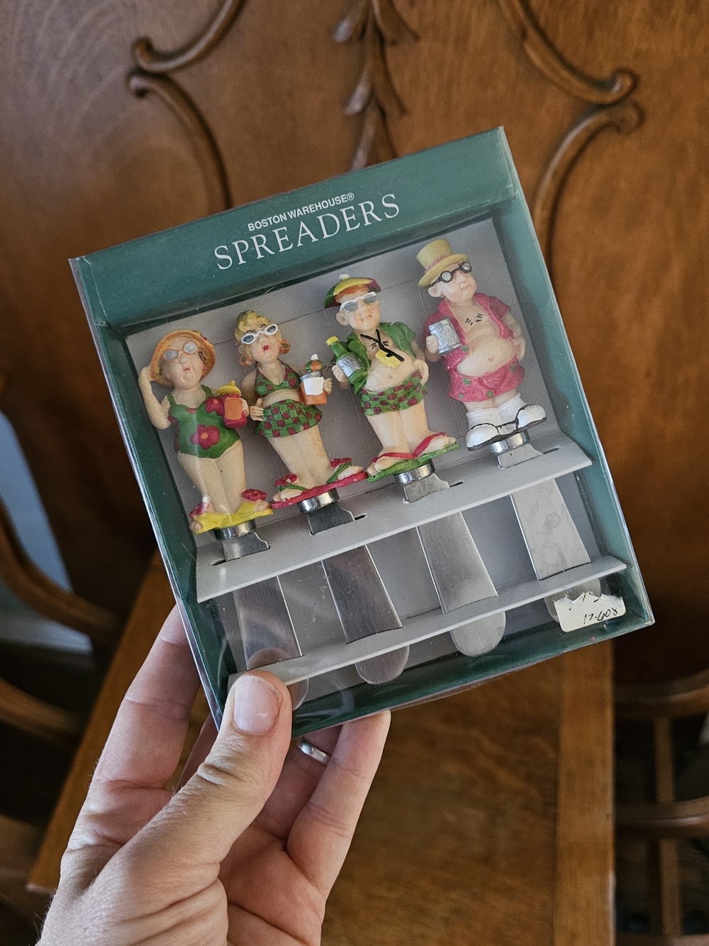 Boston Warehouse 'Spreaders' Set - Beach Ladies Cheese Spreaders